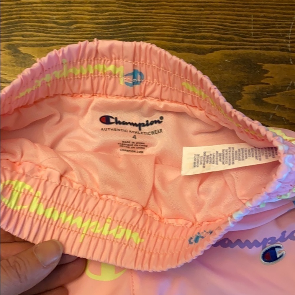 𝅺CHAMPION girls shorts - Picture 4 of 4